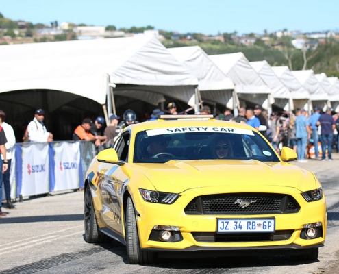 MasterDrive-Safety-Cars-in-action-(1)